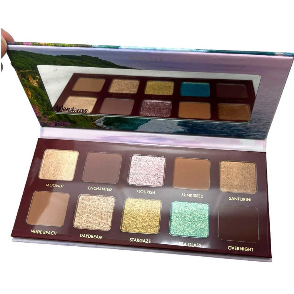 WANDER BEAUTY Wanderess Escape Eyeshadow Palette NEW IN BOX